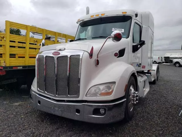 2015 Peterbilt 579