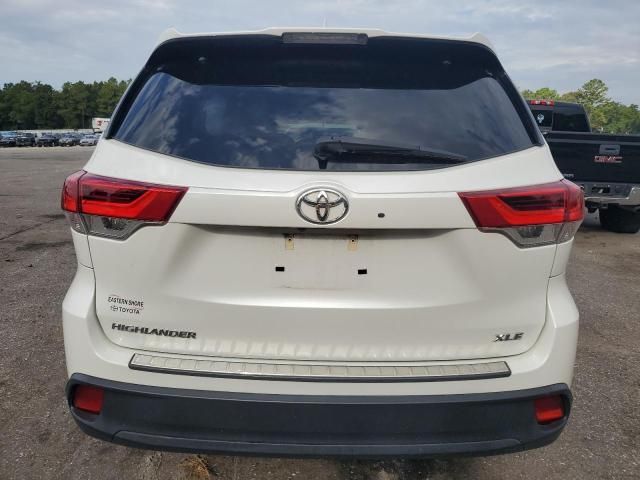 2018 Toyota Highlander SE