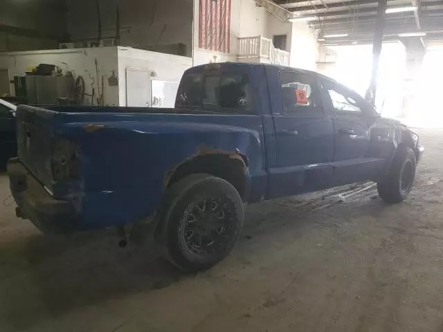 2007 Dodge Dakota Quad SLT