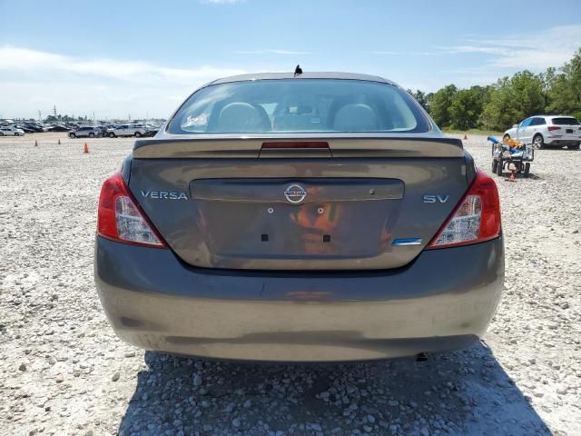 2013 Nissan Versa S