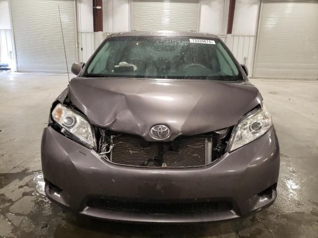 2012 Toyota Sienna XLE