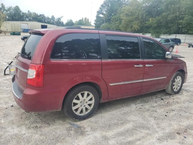 2012 Chrysler Town & Country Touring L