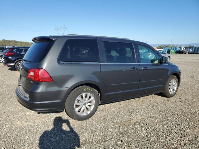 2012 Volkswagen Routan SE