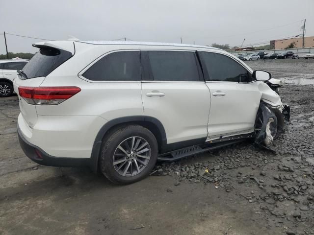 2019 Toyota Highlander SE