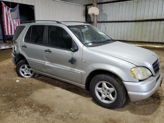 2000 Mercedes-Benz ML 320