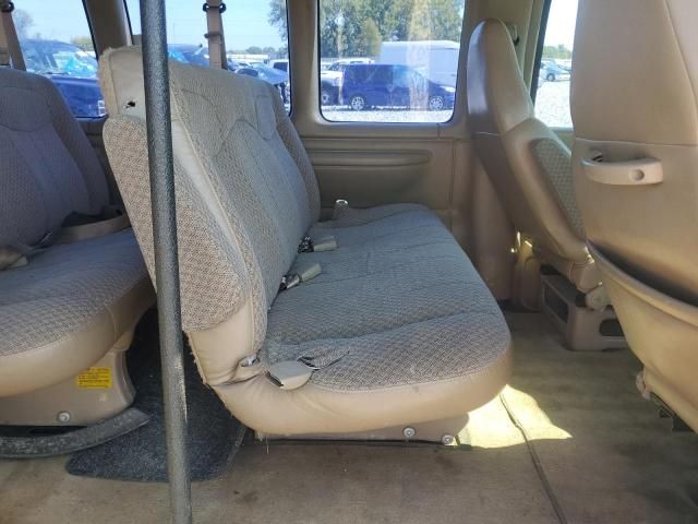 2000 Chevrolet Express G2500