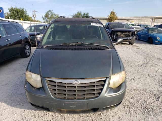 2006 Chrysler Town & Country Touring