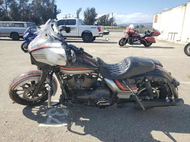 2018 Harley-Davidson Flhxs Street Glide Special