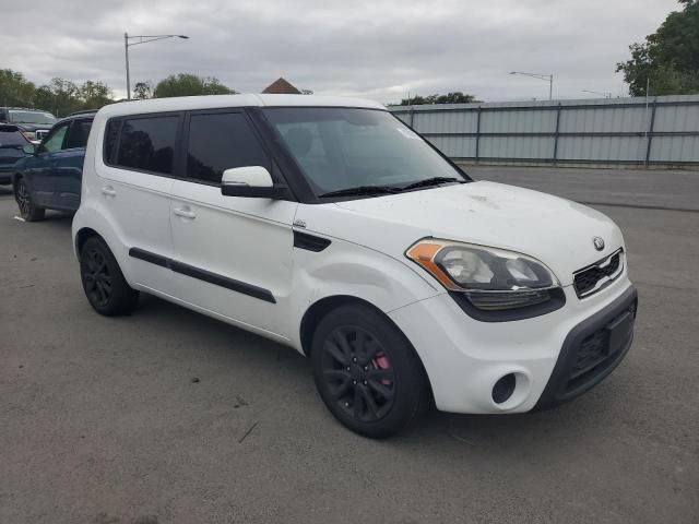 2013 KIA Soul +