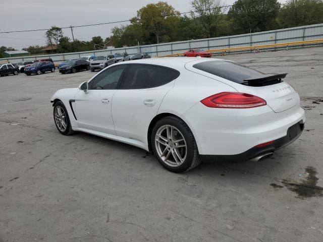 2015 Porsche Panamera 2