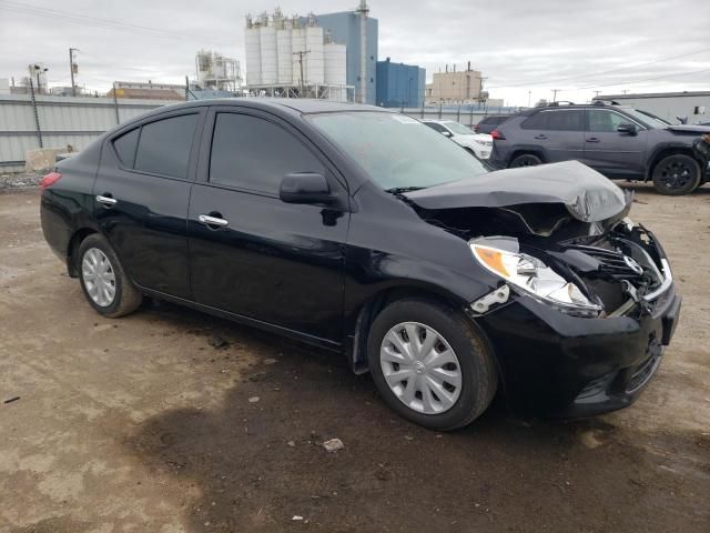 2013 Nissan Versa S