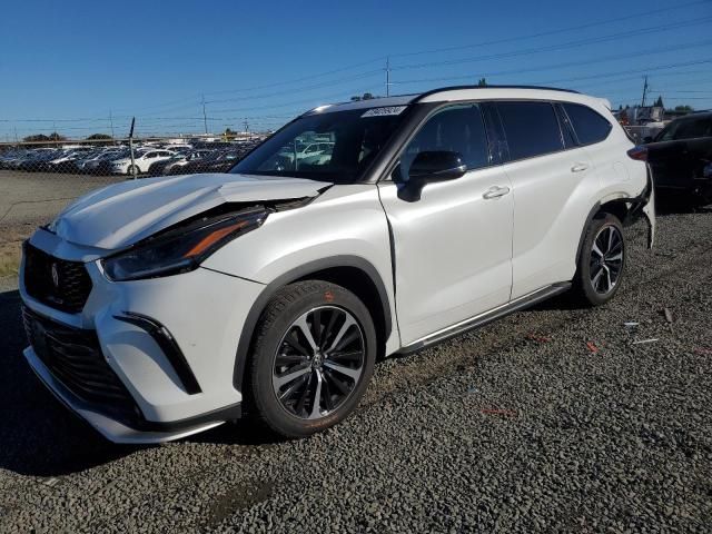 2022 Toyota Highlander XSE