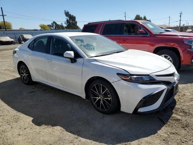 2021 Toyota Camry SE