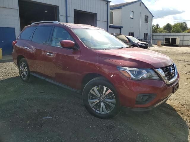 2020 Nissan Pathfinder SV