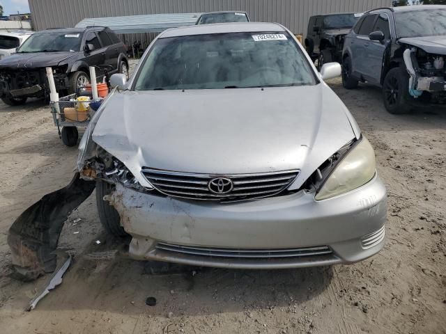 2005 Toyota Camry LE