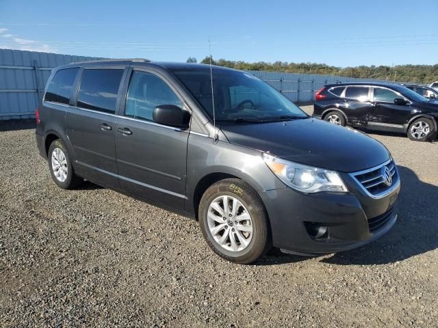 2012 Volkswagen Routan SE