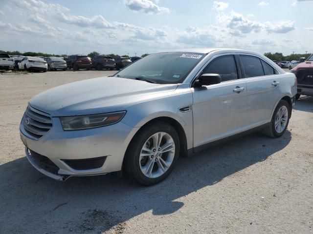 2015 Ford Taurus SE