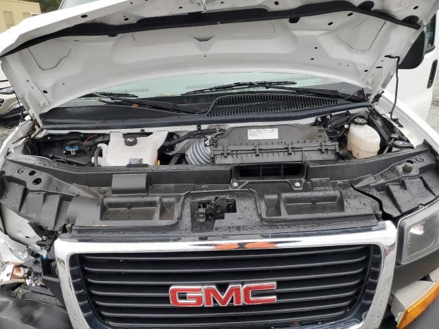 2022 GMC Savana G2500