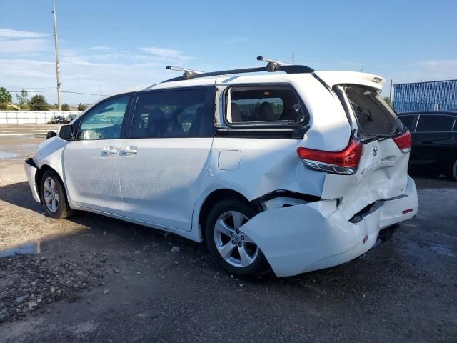 2014 Toyota Sienna LE