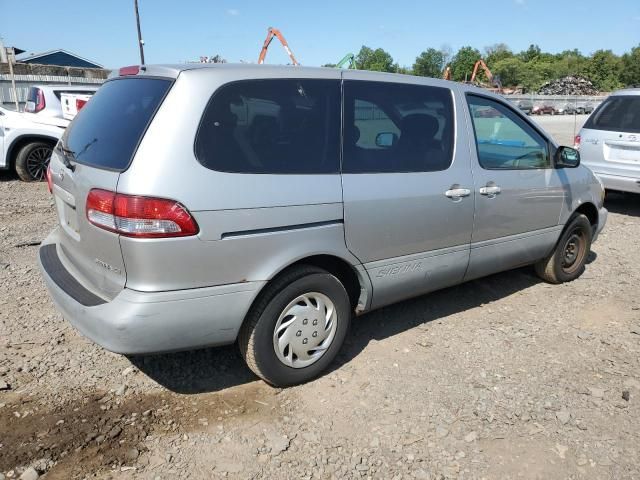 2001 Toyota Sienna CE