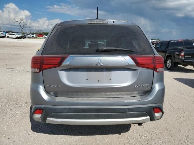 2016 Mitsubishi Outlander SE