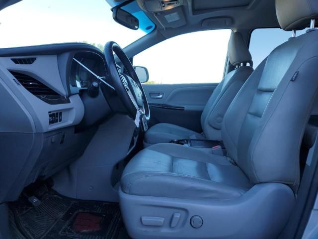 2015 Toyota Sienna XLE