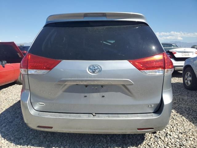 2013 Toyota Sienna LE