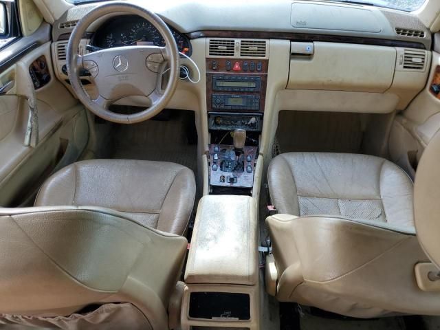 2001 Mercedes-Benz E 320