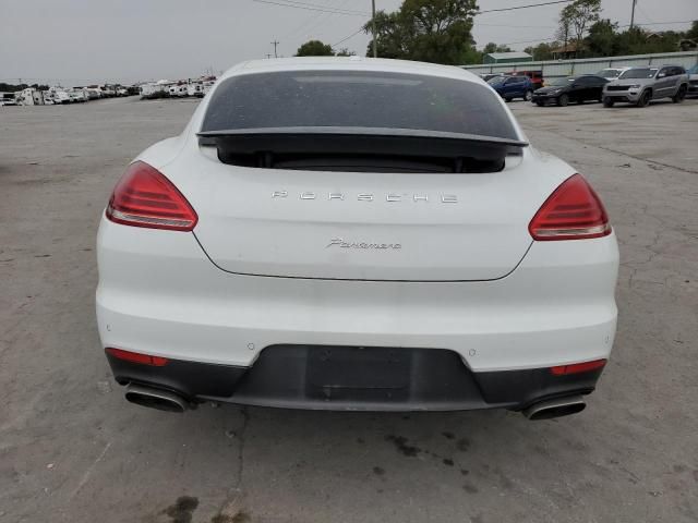 2015 Porsche Panamera 2