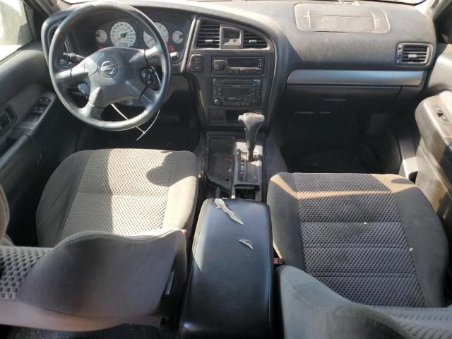 2004 Nissan Pathfinder LE