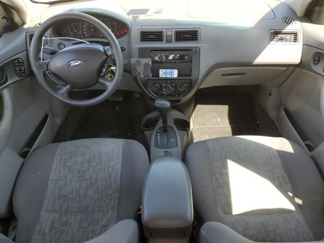 2005 Ford Focus ZX4