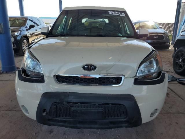 2010 KIA Soul +