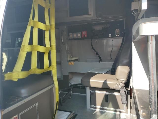 2013 Ford Econoline E350 Super Duty Van Ambulance