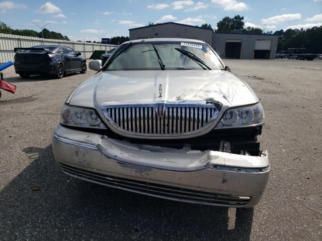 2008 Lincoln Town Car Signature Limited