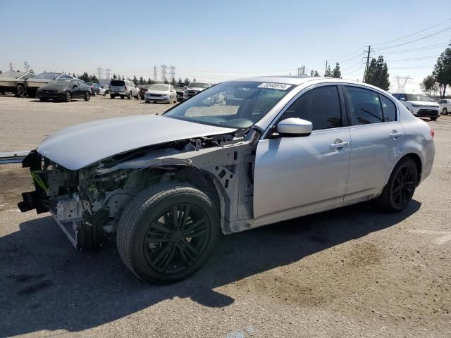 2015 Infiniti Q40