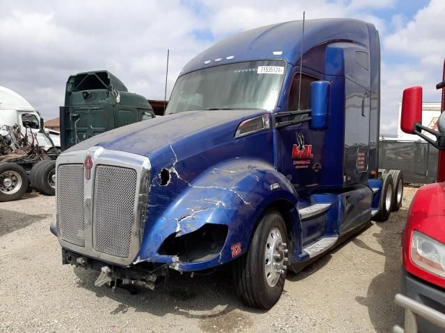 2018 Kenworth Construction T680