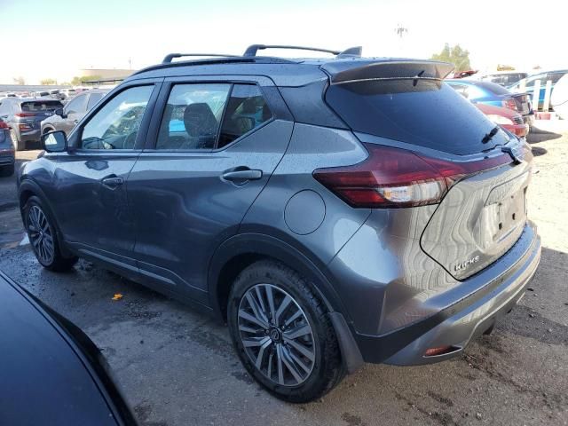 2021 Nissan Kicks SR