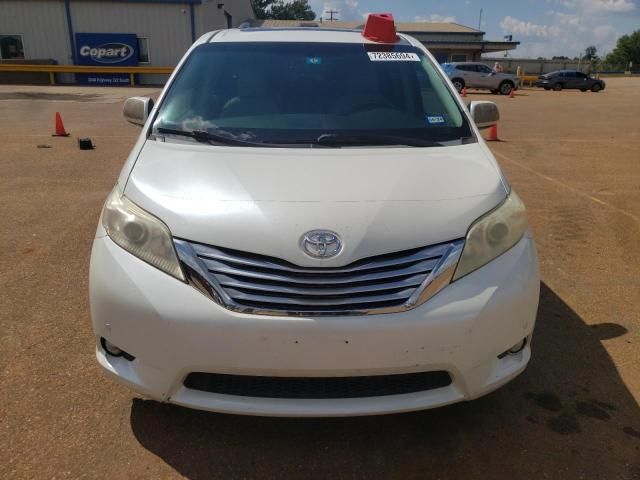 2012 Toyota Sienna XLE