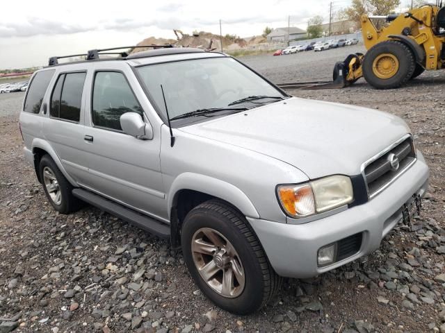 2004 Nissan Pathfinder LE