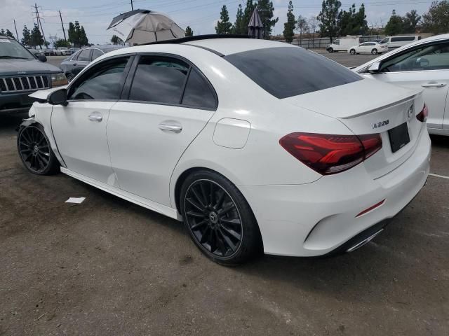 2019 Mercedes-Benz A 220