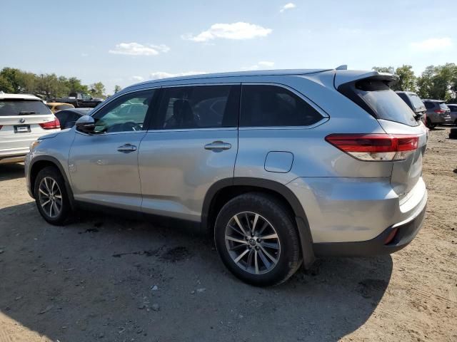 2019 Toyota Highlander SE