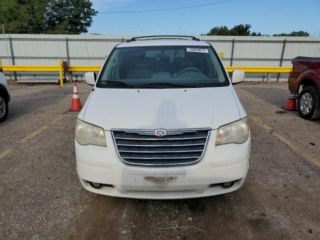 2010 Chrysler Town & Country Touring