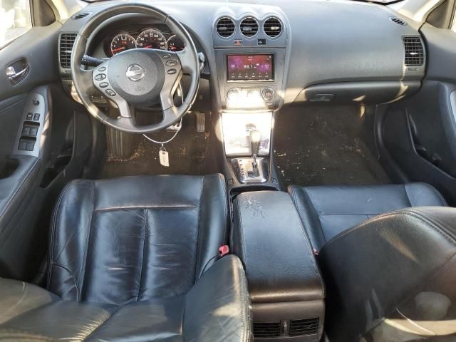 2010 Nissan Altima Base