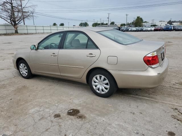 2005 Toyota Camry LE