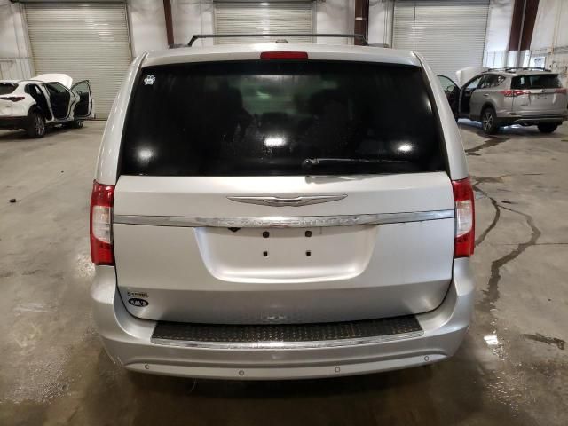 2011 Chrysler Town & Country Touring L