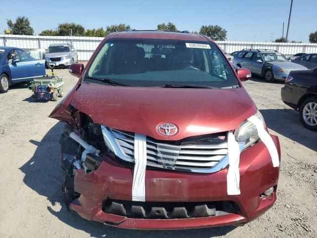 2015 Toyota Sienna XLE