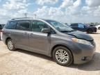 2016 Toyota Sienna XLE