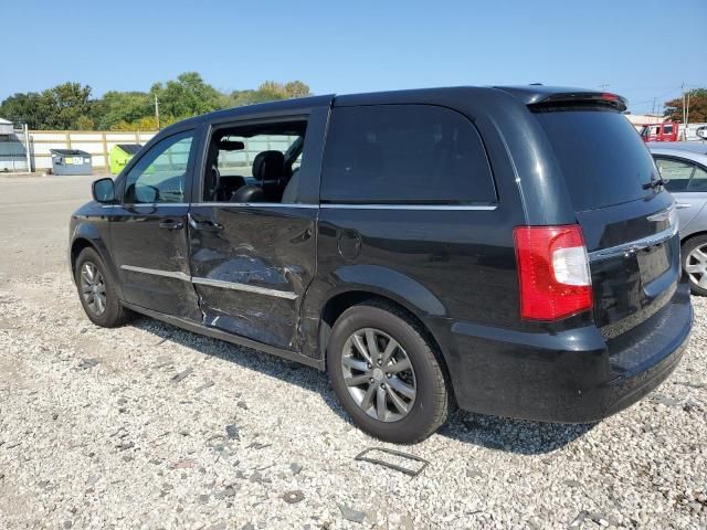 2016 Chrysler Town & Country S