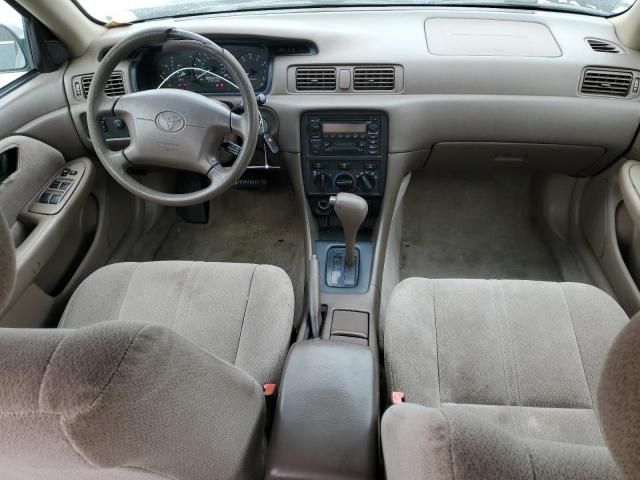 2001 Toyota Camry CE