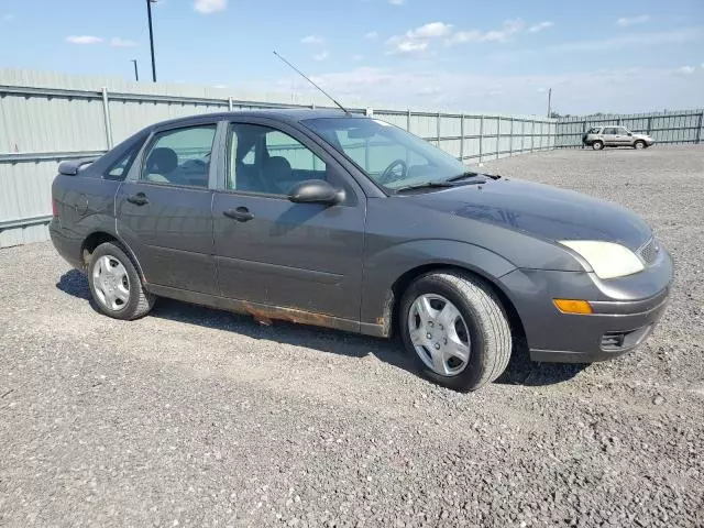 2005 Ford Focus ZX4